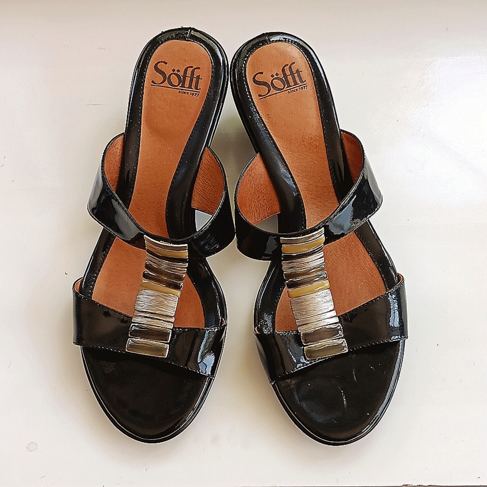 Sofft Black Glossy Patent Slide Sandals with metallic decorative band Size 9.5N